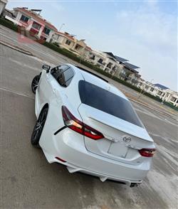 تۆیۆتا کامری